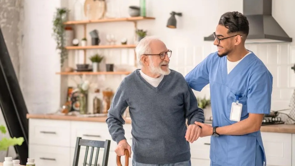 Career Opportunities After CHC43015 Certificate IV in Ageing Support